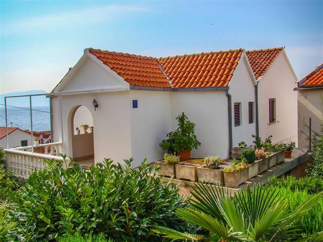 Vila Nikolina