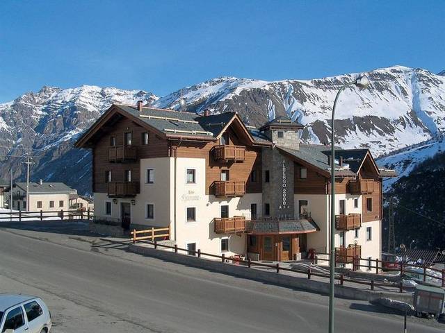 Hotel 2000 Eira