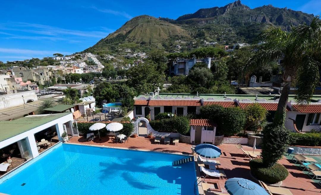 Lord Byron — Itálie, Ischia