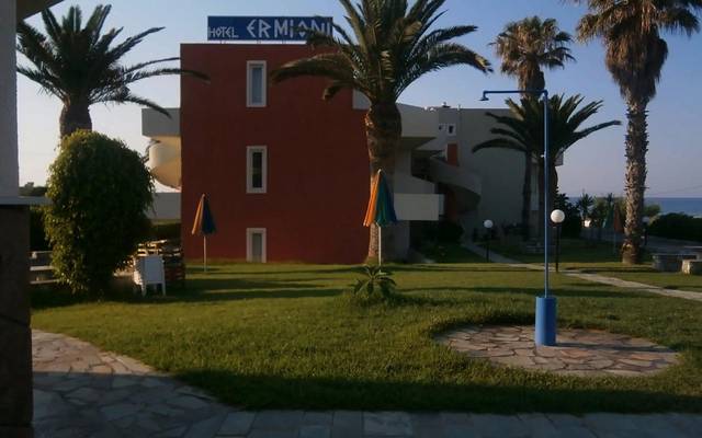 Ermioni Beach — foto 2
