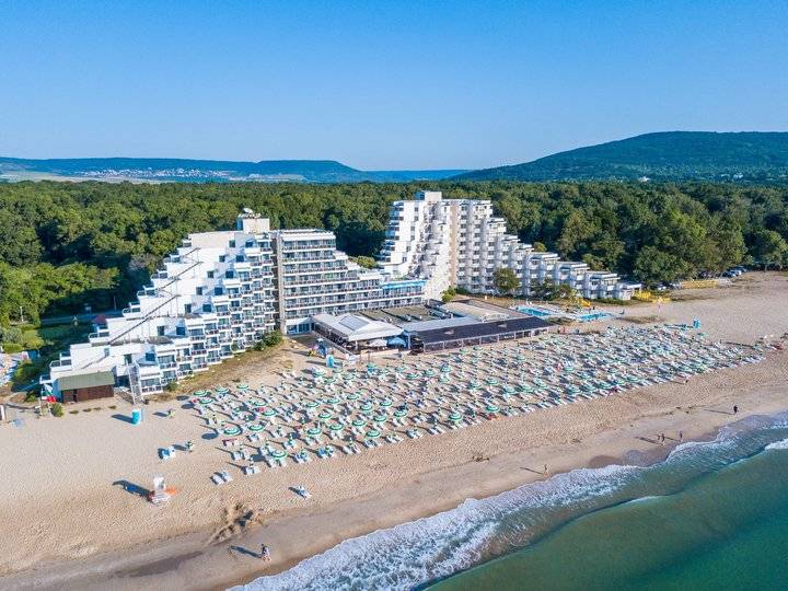 Slavuna — Bulharsko, Albena