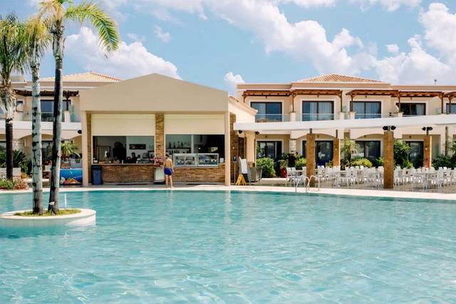 Mythos Beach Resort — foto 3