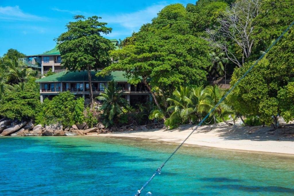 Hotel Coco De Mer & Black Parrot Suites — Seychely, Praslin