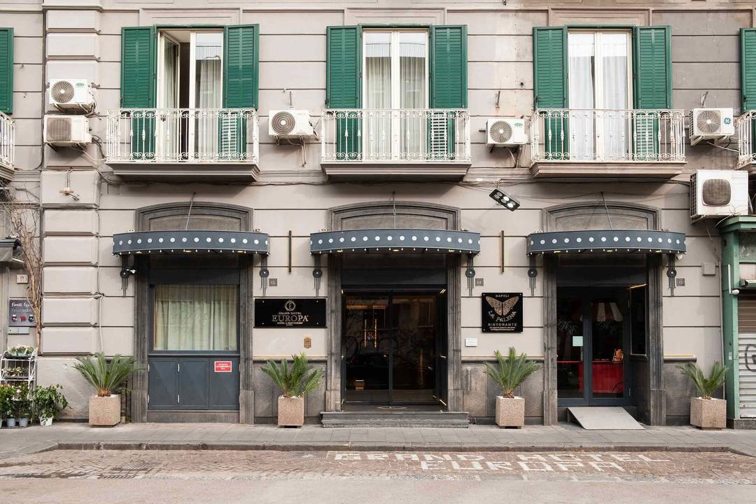 Europa Grand Hotel-Restaurant — Itálie, Neapol