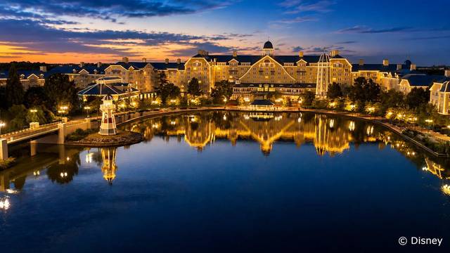 Disney Newport Bay Club + vstupenky do Disneyland Paris — foto 3