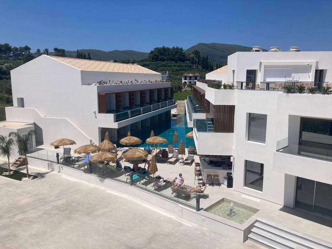 Hotel Ionis Art Luxury Suites — Řecko, Laganas