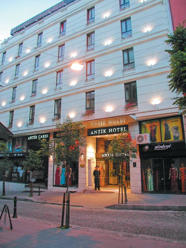 Antik Hotel Istanbul 4★ — elegantní exteriér historické budovy v centru Istanbulu
