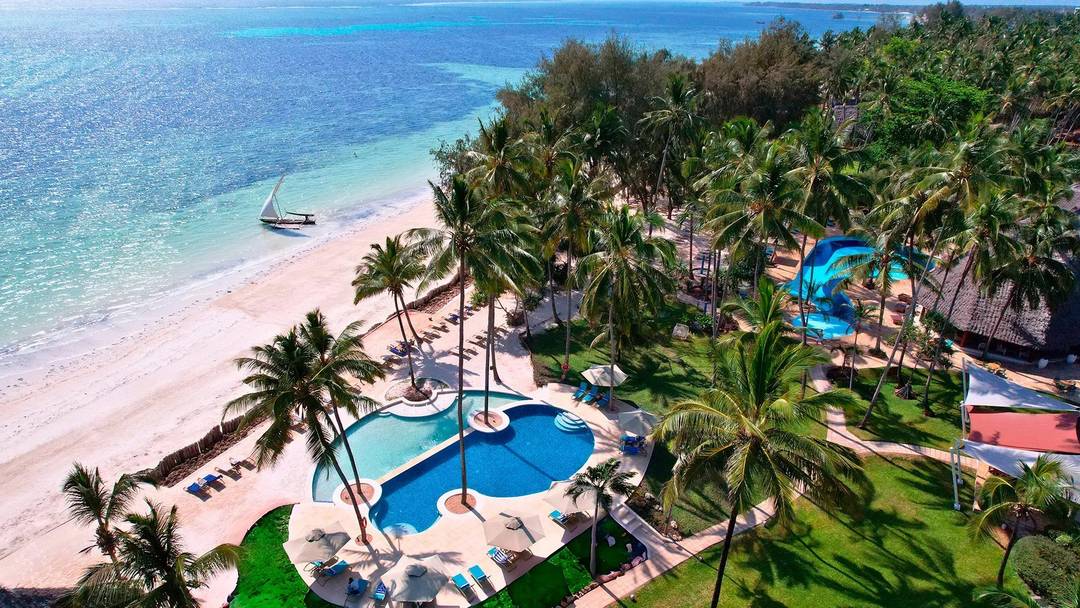 Hotel Bluebay Beach Resort — Zanzibar, Východ