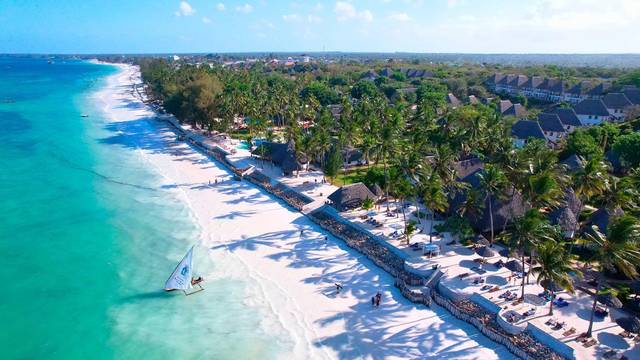 Hotel Bluebay Beach Resort — foto 2