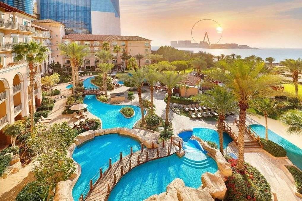 Hotel The Ritz Carlton Dubai Jumeirah — Emiráty, Dubaj