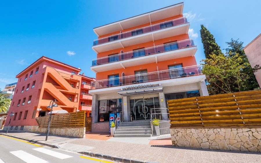 Tossa Beach Center — Španělsko, Tossa de Mar