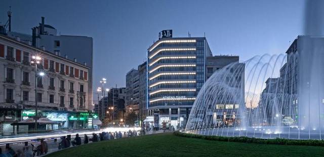 Hotel Athens Tiare By Mage Hotels 4★ — moderní exteriér budovy v centru Athén