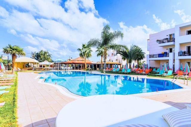 Yiannis Manos Resort Hotel 2★ — exteriér budovy v Heraklionu, Řecko