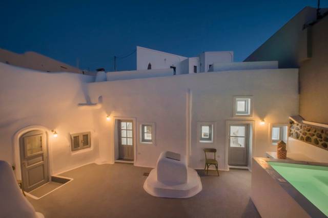 Aqua Serenity Santorini Luxury Suites — foto 2