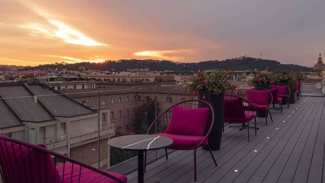 Hotel Orazio Palace ★★★★ — elegantní exteriér historické budovy v centru Říma