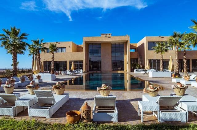 Hotel Sumahan Suites & Spa 5★ — venkovní bazén s lehátky, Marrákeš