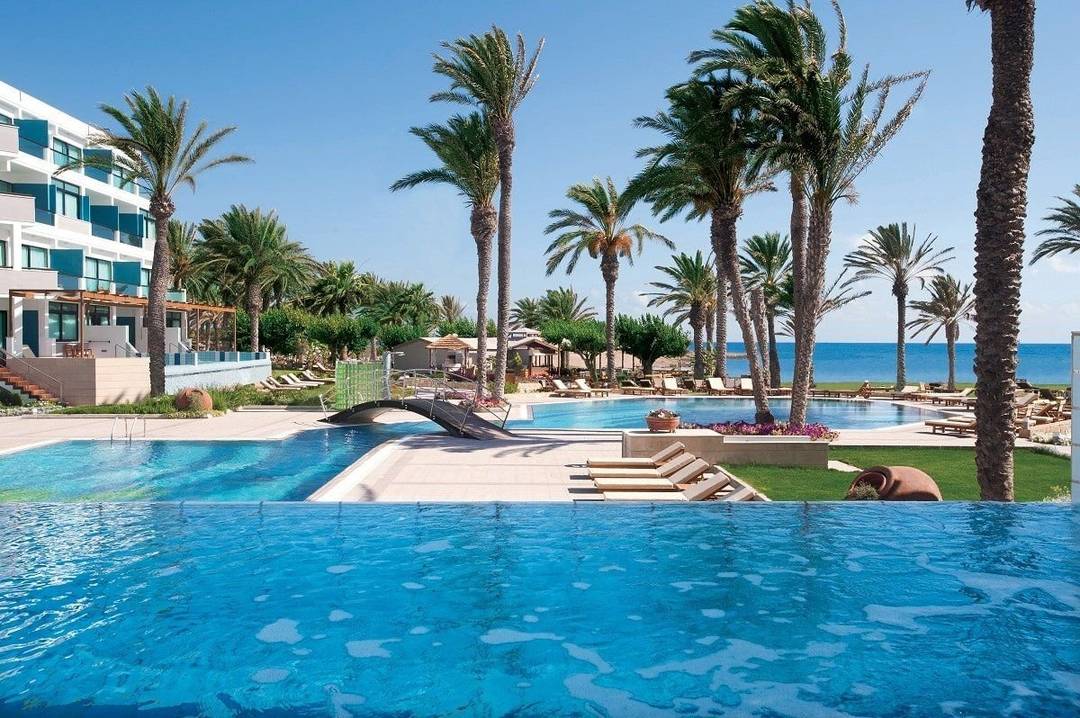 Constantinou Bros Asimina Suites Hotel — Kypr, Pafos
