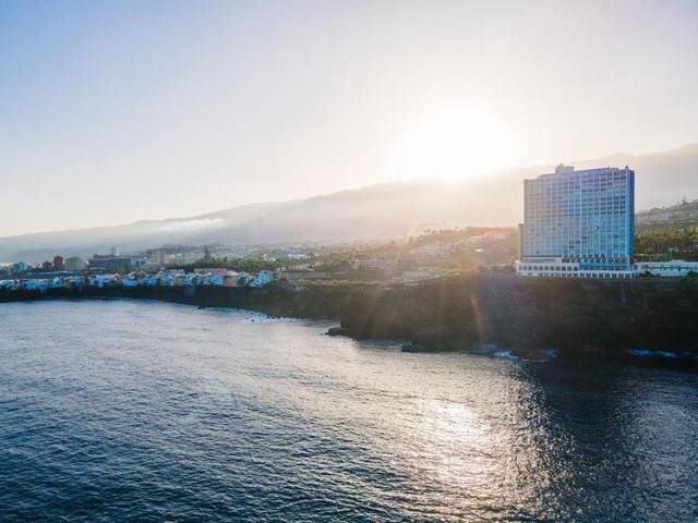 Precise Resort Tenerife 4★ — venkovní bazén u moře, Tenerife, Španělsko