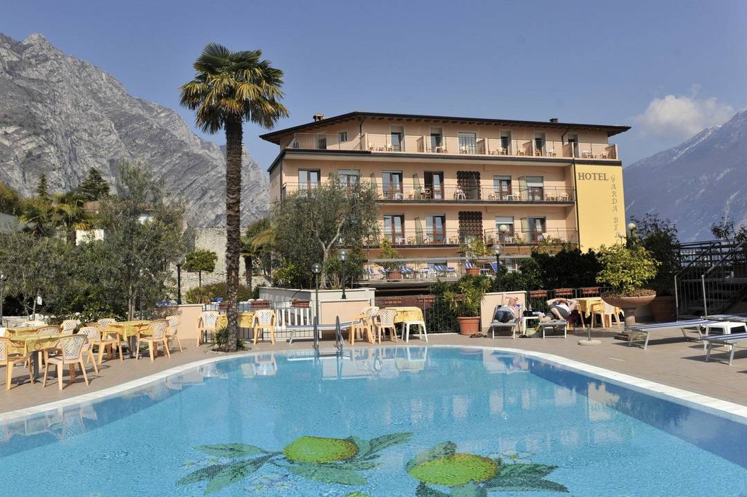 Garda Bellevue Hotel — Itálie, Limone sul Garda