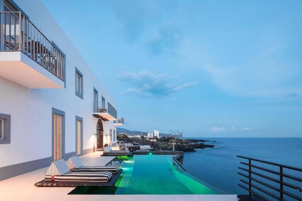 White Exclusive Suites & Villas — Portugalsko, Sao Miguel