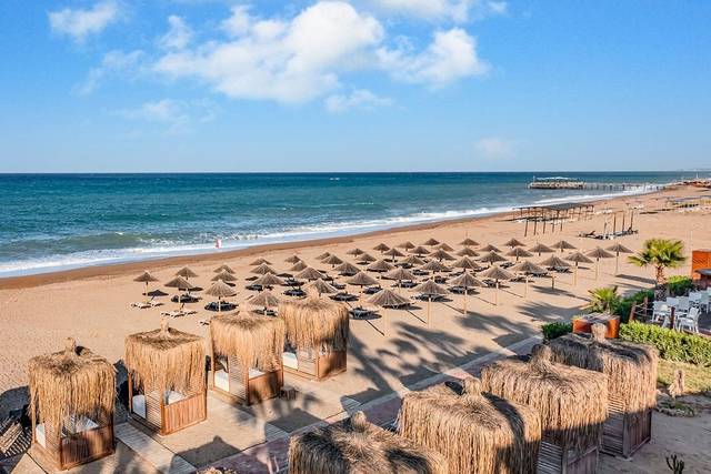 Adora Calma Beach — foto 2
