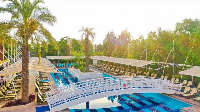 Hotel Crystal De Luxe Comfort Collection — foto 3