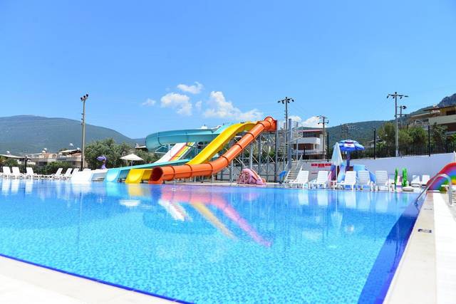 Hotel Ramada by Wyndham Akbuk — foto 2