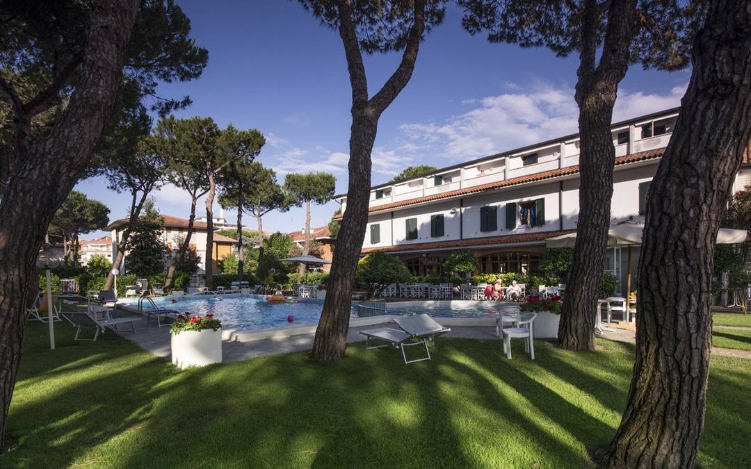 Hotel Villa Elprado — Itálie, Cervia a Milano Marittima