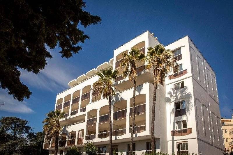 Mob Hotel Cannes — Francie, Azurové pobřeží
