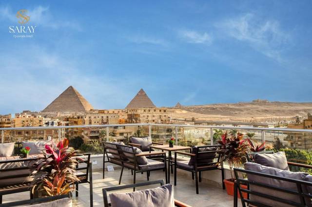Saray Pyramids & Museum View Hotel ★★★★ — venkovní bazén s výhledem, Káhira