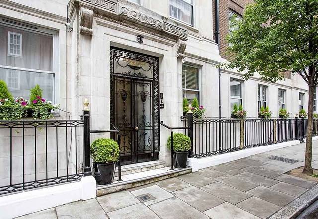 Hotel Astor Court