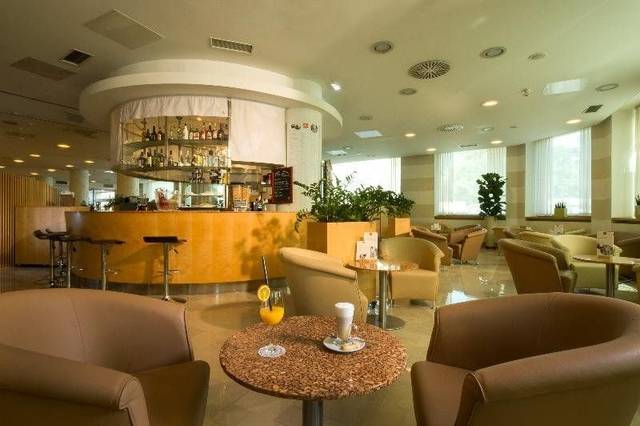City Hotel Ljubljana — foto 3