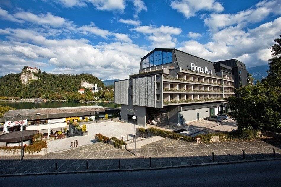 Hotel Park — Slovinsko, Jezera Bled a Bohinj