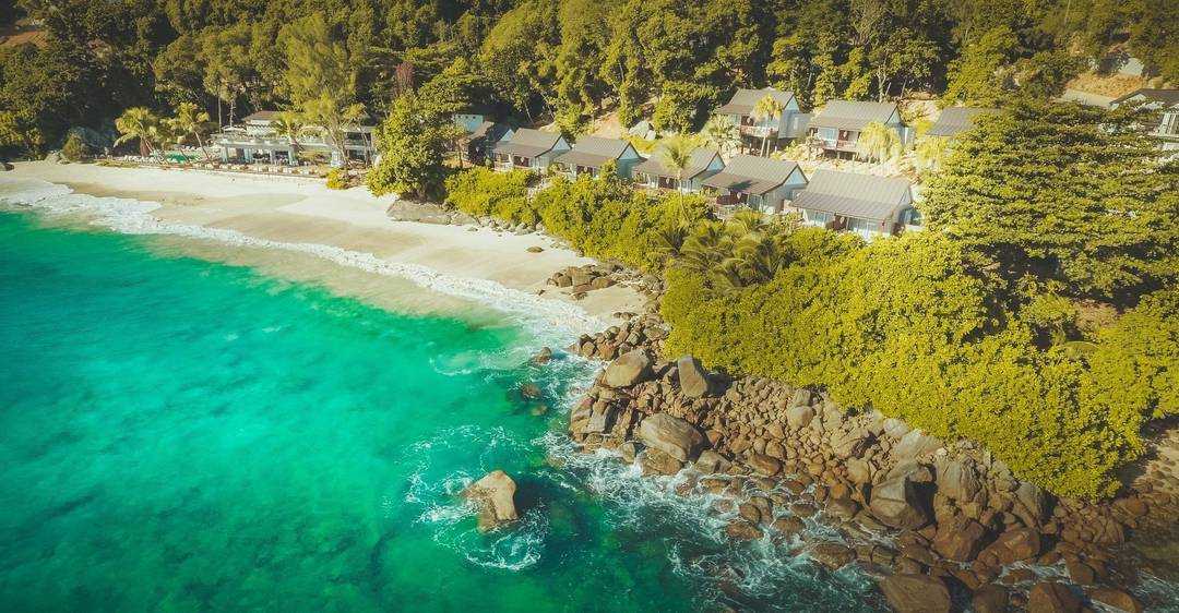 Hotel Carana Beach — Seychely, Mahé