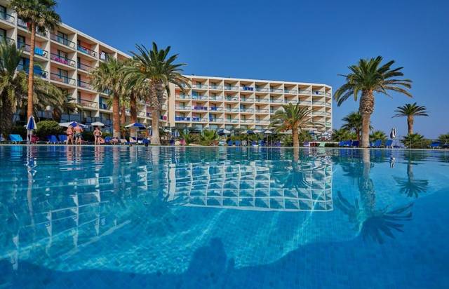 Hotel Sirens Beach