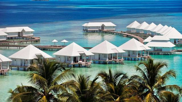 Diamonds Athuruga Island Resort