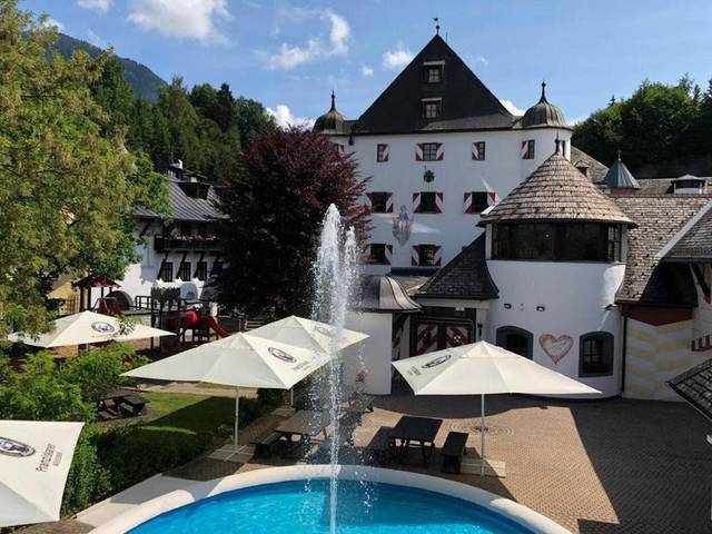 Family Hotel Schloss Rosenegg — foto 2