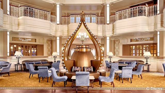 Disneyland Hotel + vstupenky do Disneyland Paris — foto 3