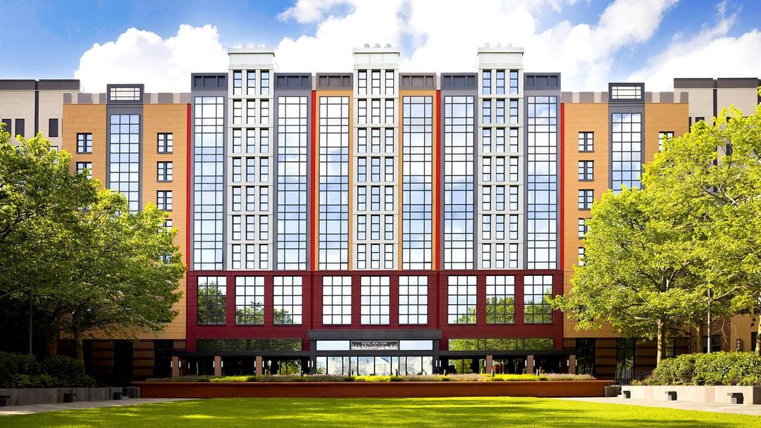 Disney Hotel New York - The Art of Marvel + vstupenky do Disneyland Paris — Francie, Paříž