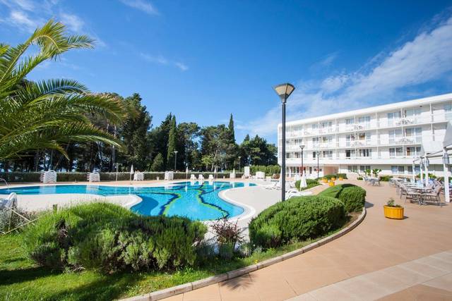 Laguna Maradiso Hotel by Aminess 3★ — venkovní bazén v Novigradu, Chorvatsko