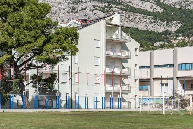 Apartmány Nikolina 3★ — exteriér ubytování v Baška Voda, Chorvatsko