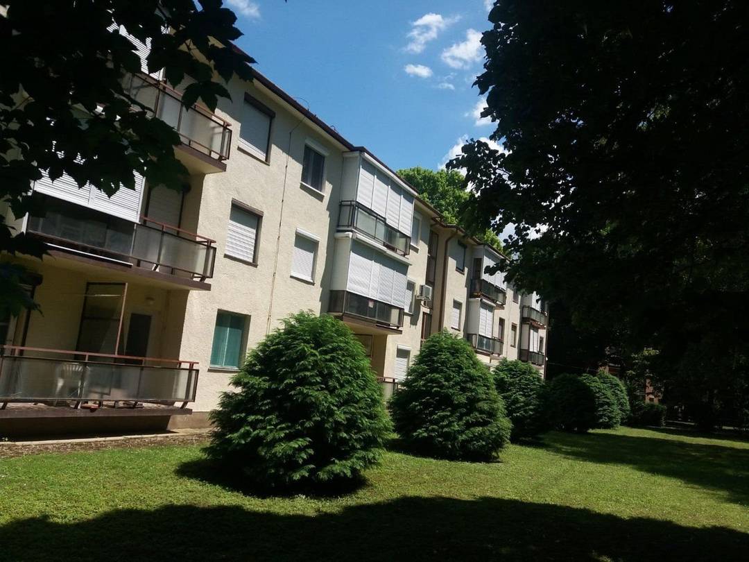 Apartmánový dům Mecsek — Maďarsko, Harkány