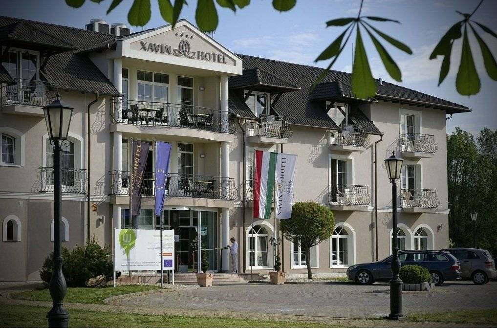 Hotel Xavin — Maďarsko, Harkány