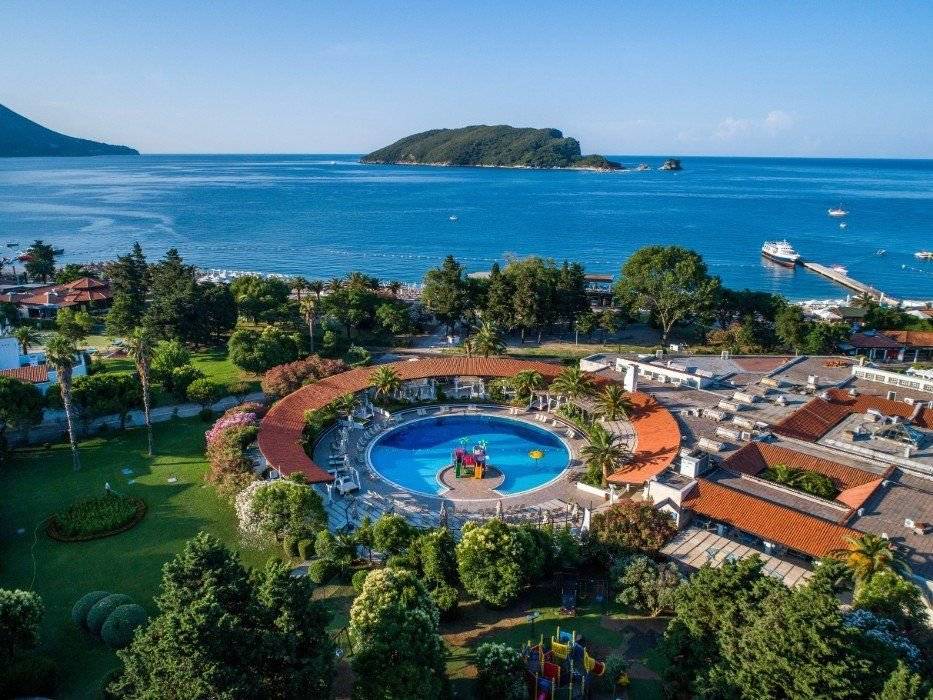 Resort Slovenska Plaža — Černá Hora, Budva a Bečiči