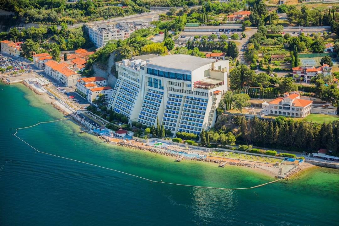 Grand Hotel Bernardin — Slovinsko, Slovinské pobřeží