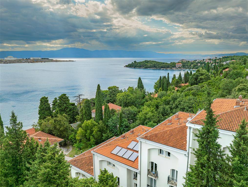 Hotel Delfin (Omišalj) — Chorvatsko, Krk