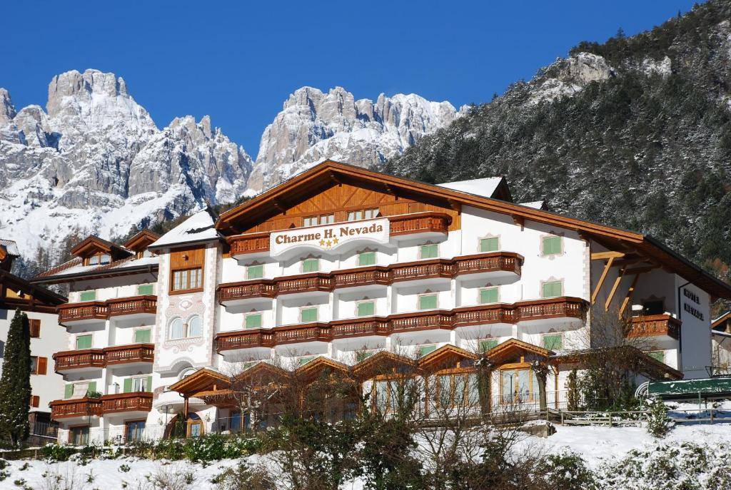 Charme Hotel Nevada — Itálie, Paganella