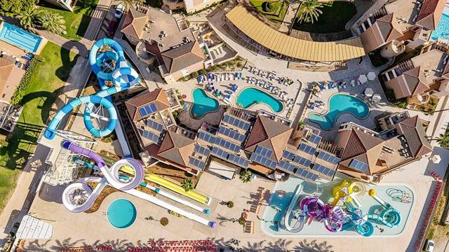Caldera Beach — foto 2