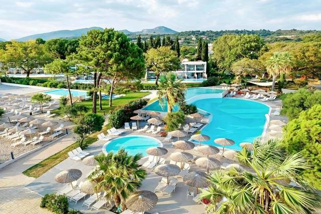 Ninos Grand Beach – fotografie 1