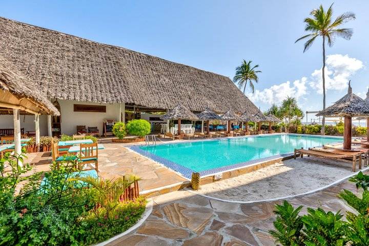 AHG Sun Bay Mlilile Beach Hotel — Zanzibar, Východ